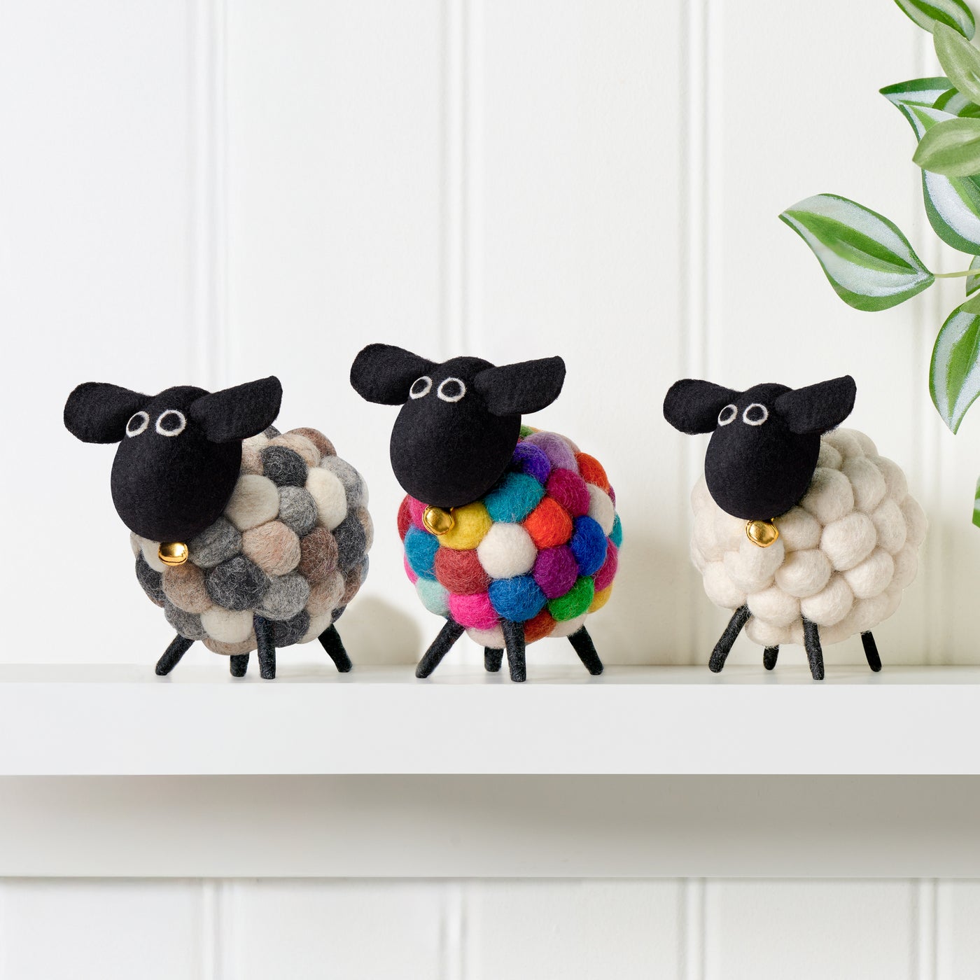 MODWOOL Felt Ball Sheep Decor - White
