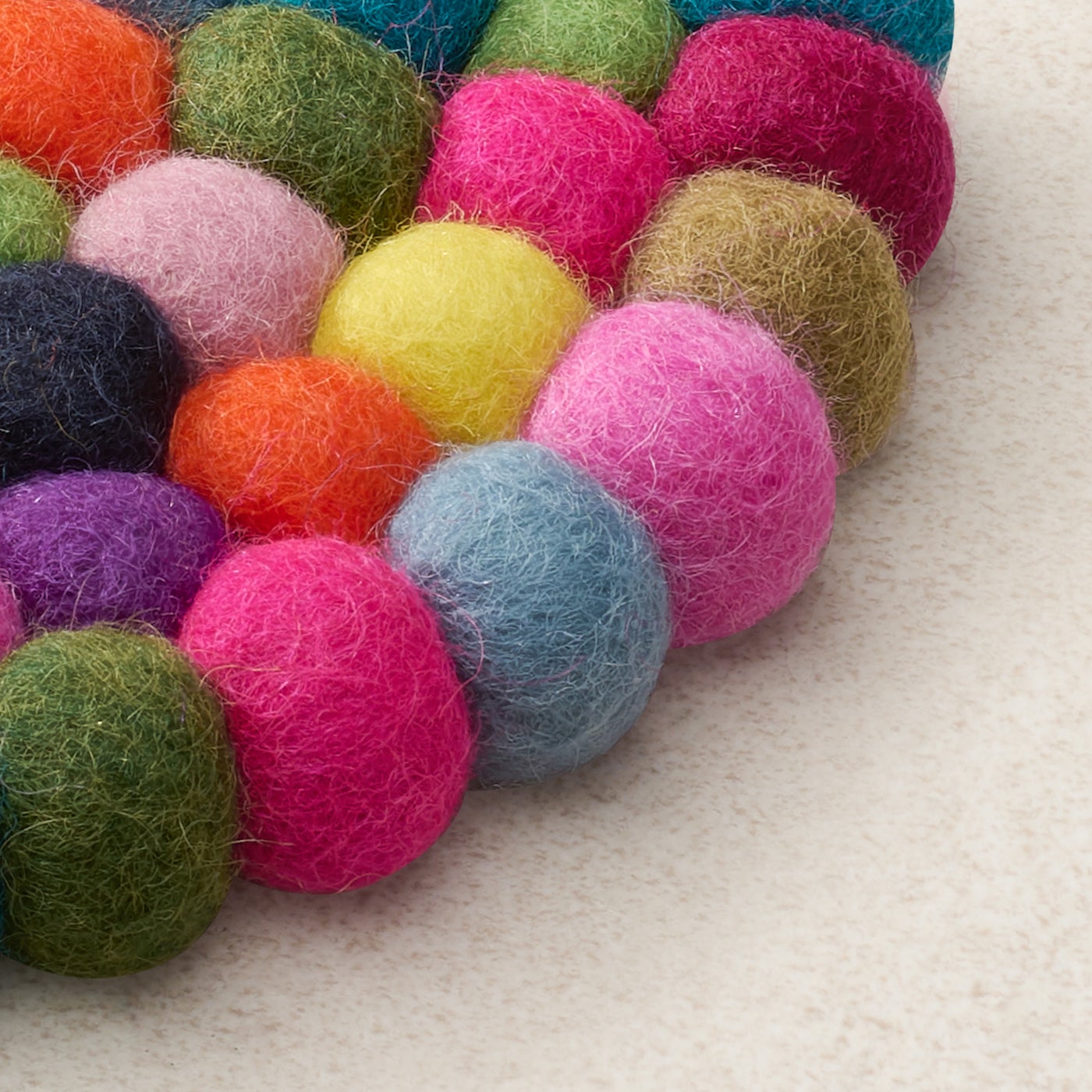 MODWOOL Felt Ball Round 8" Trivet - Multi Color